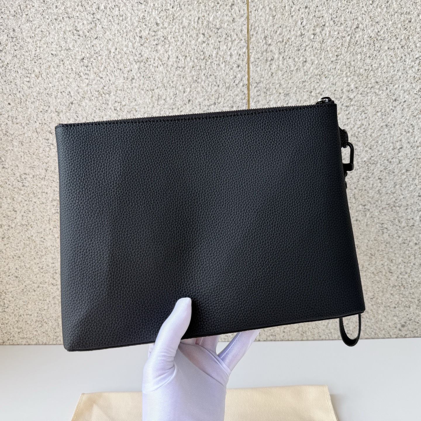 Louis Vuitton Tote Bag Black M-l