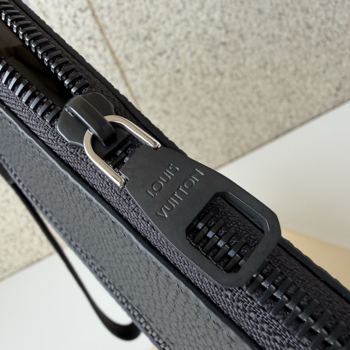 Louis Vuitton Tote Bag Black M-l