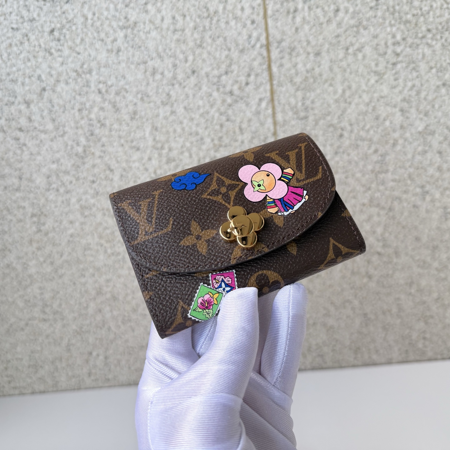 Louis Vuitton Basic Bag M-l-s