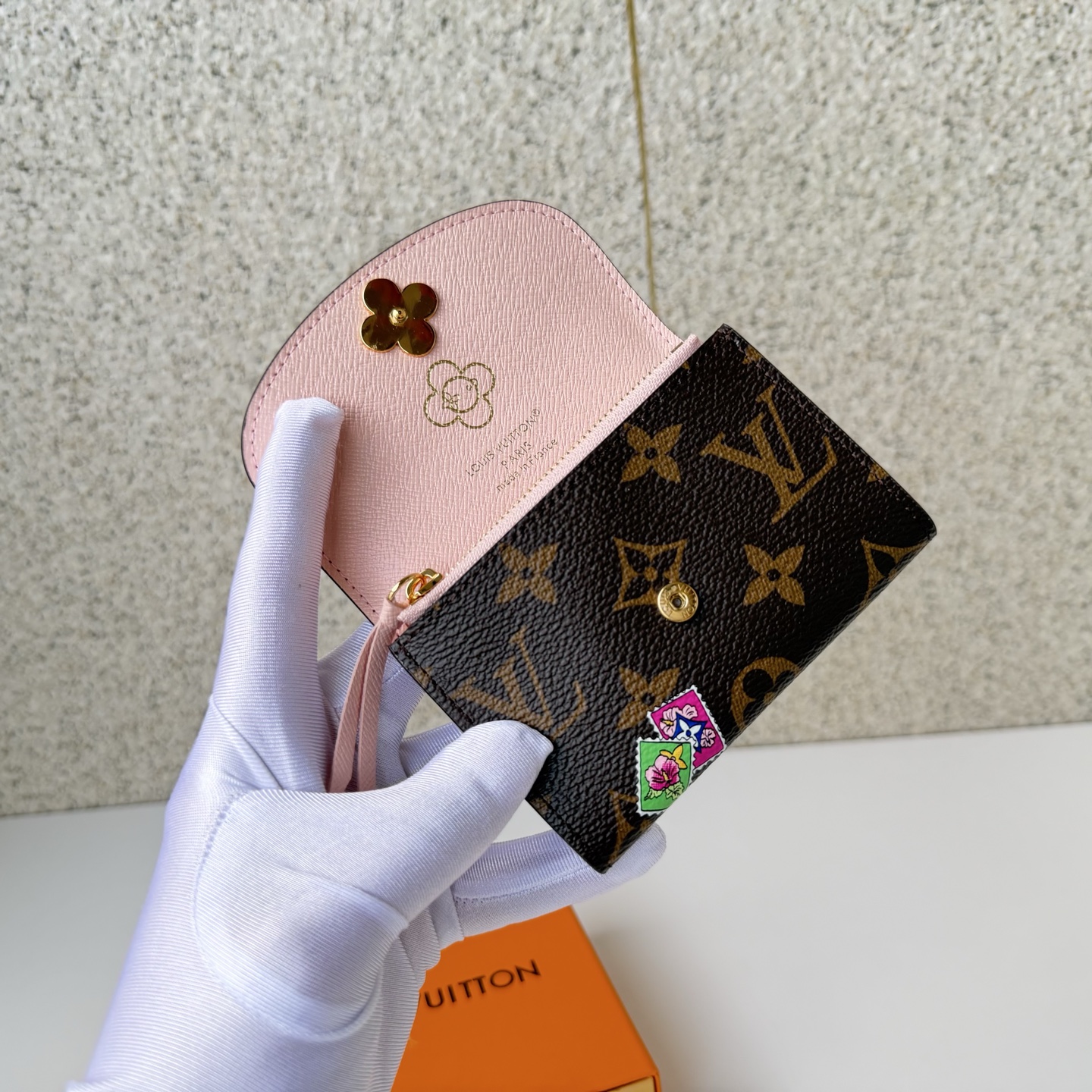 Louis Vuitton Basic Bag M-l-s