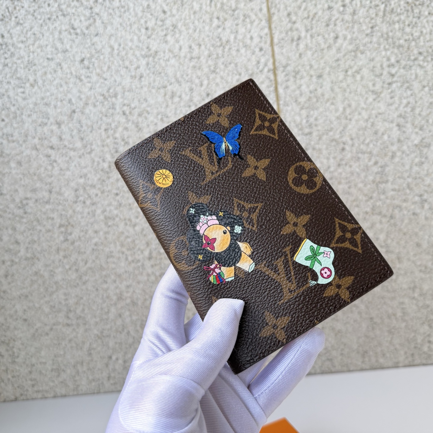 Louis Vuitton Basic Bag Red M