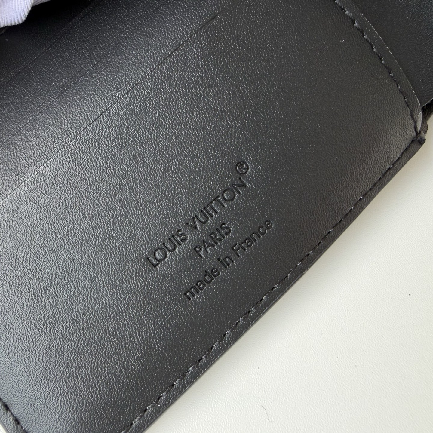 Louis Vuitton Basic Bag Black M-l