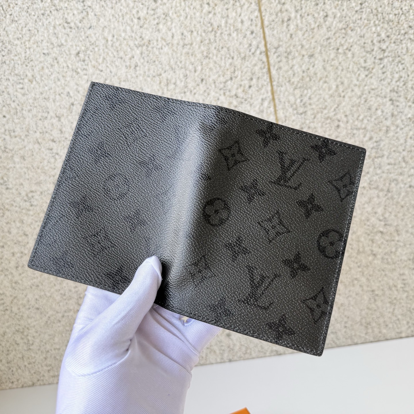 Louis Vuitton Basic Bag Black M-s