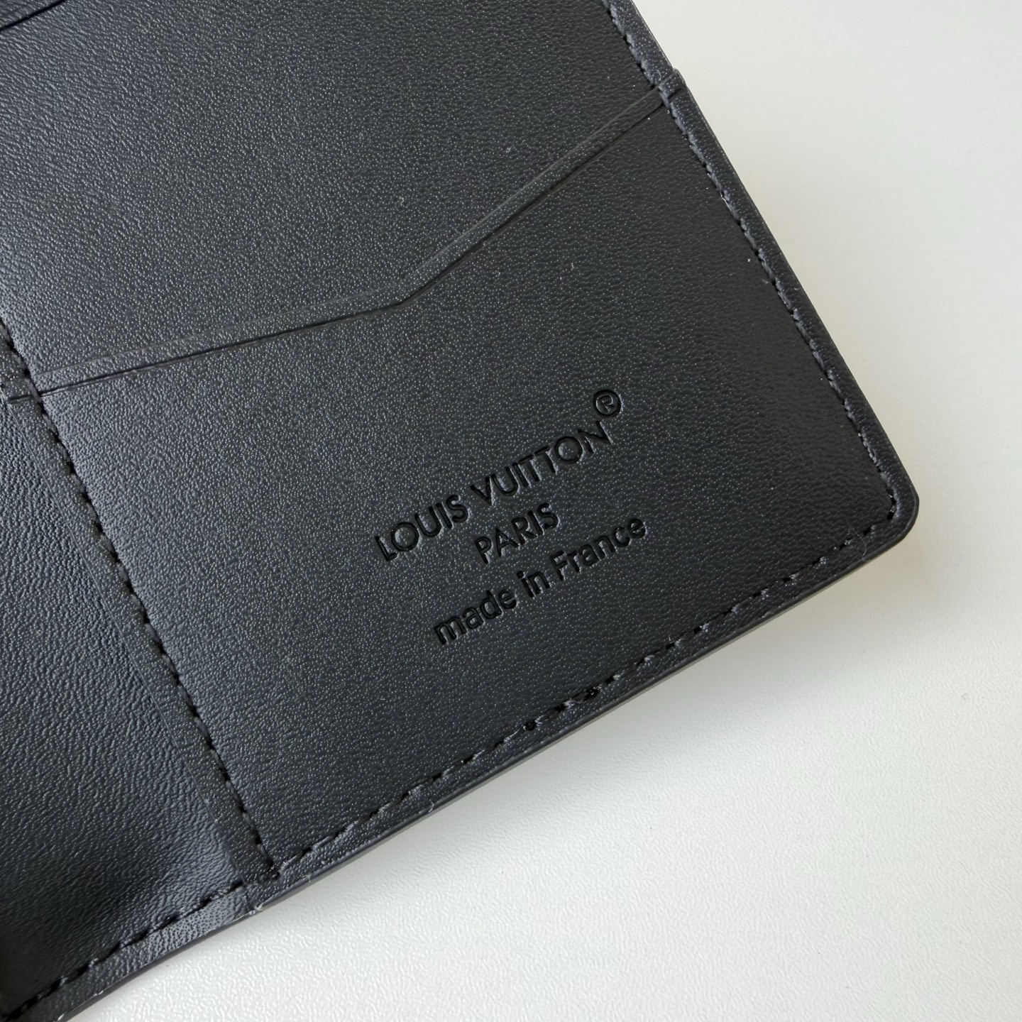 Louis Vuitton Basic Bag Black M-s