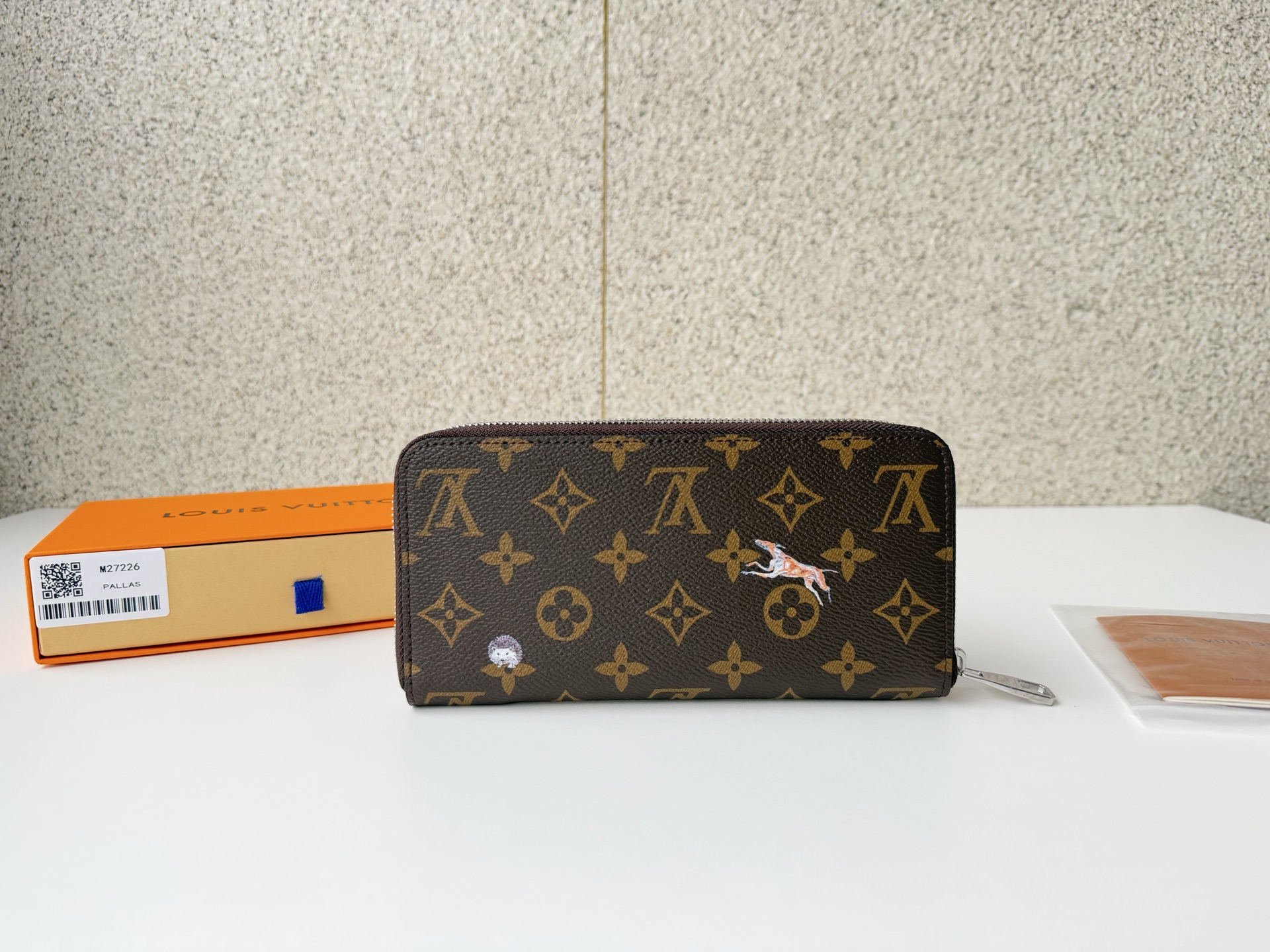 Louis Vuitton Basic Bag Canvas M-l-s