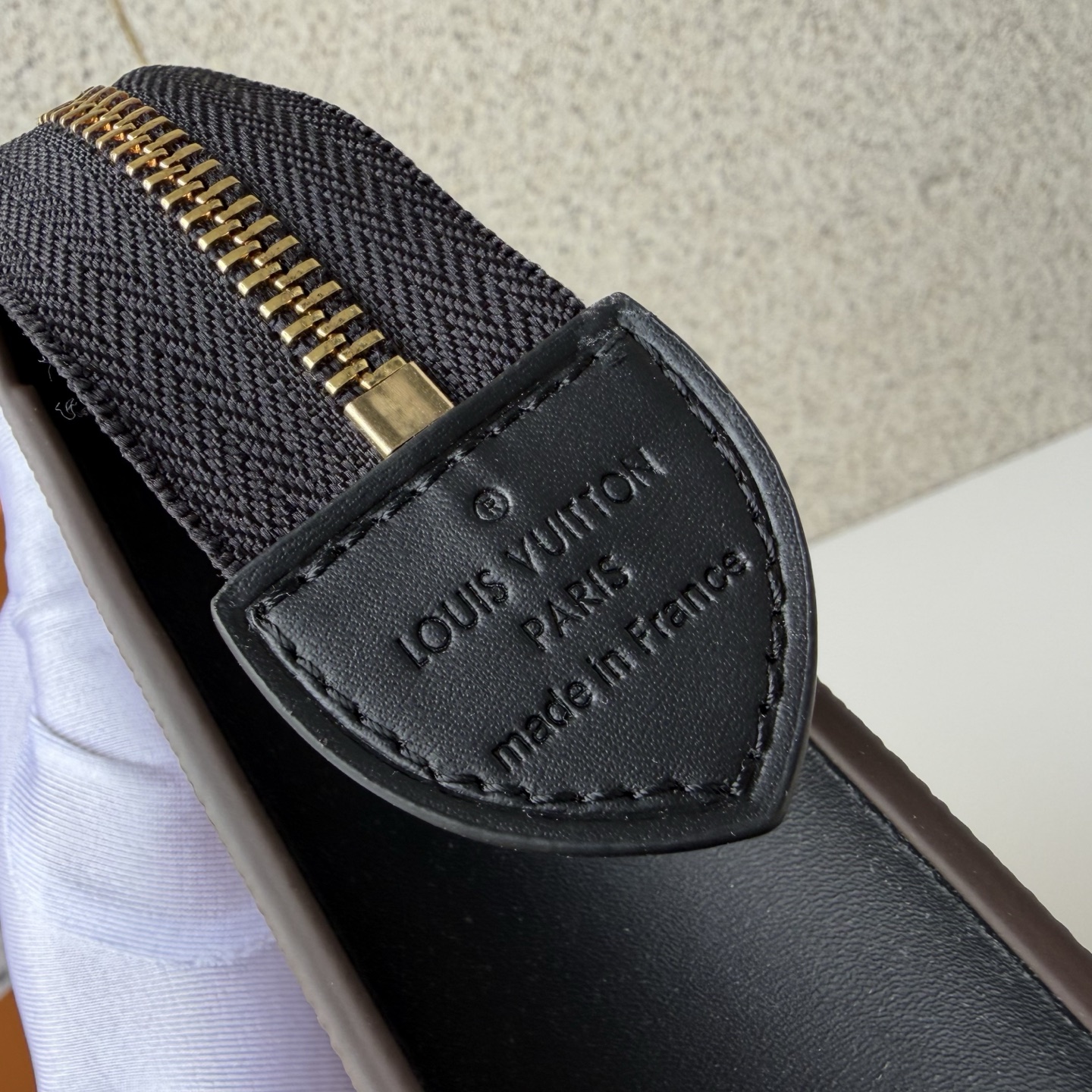 Louis Vuitton Basic Bag Cow Leather M-l