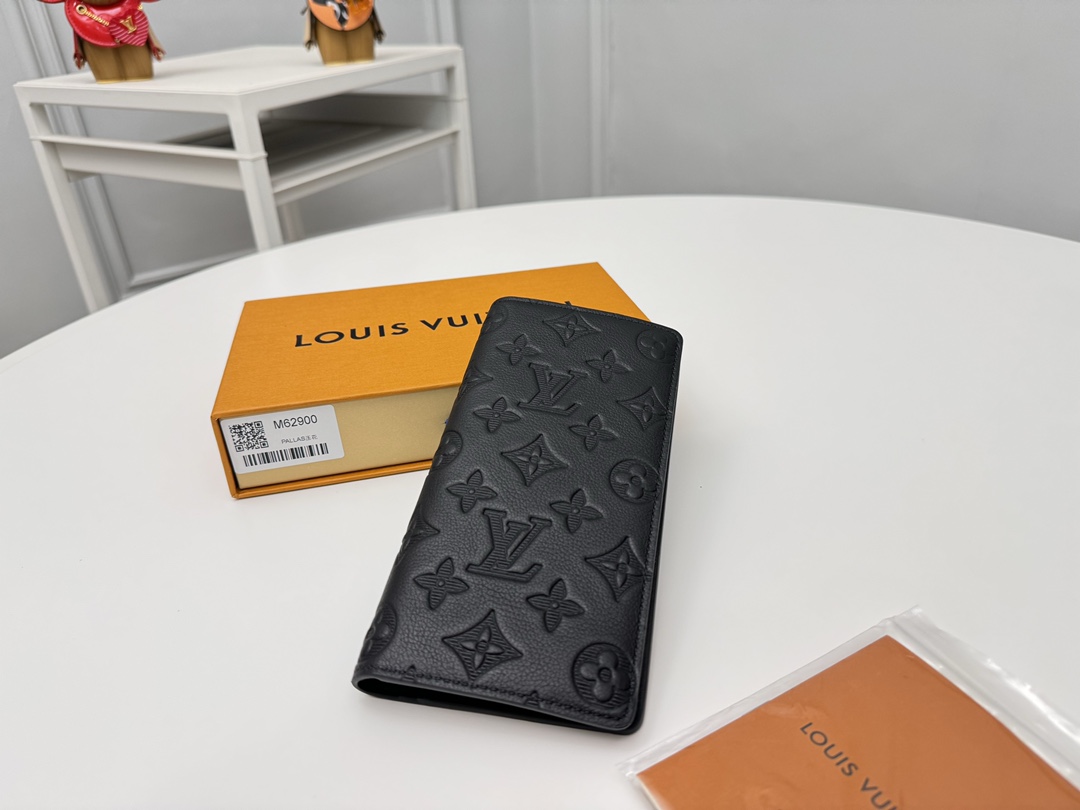 Louis Vuitton Basic Bag Cow Leather Black M-s