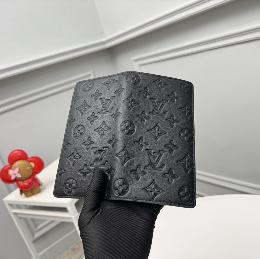 Louis Vuitton Basic Bag Cow Leather Black M-s