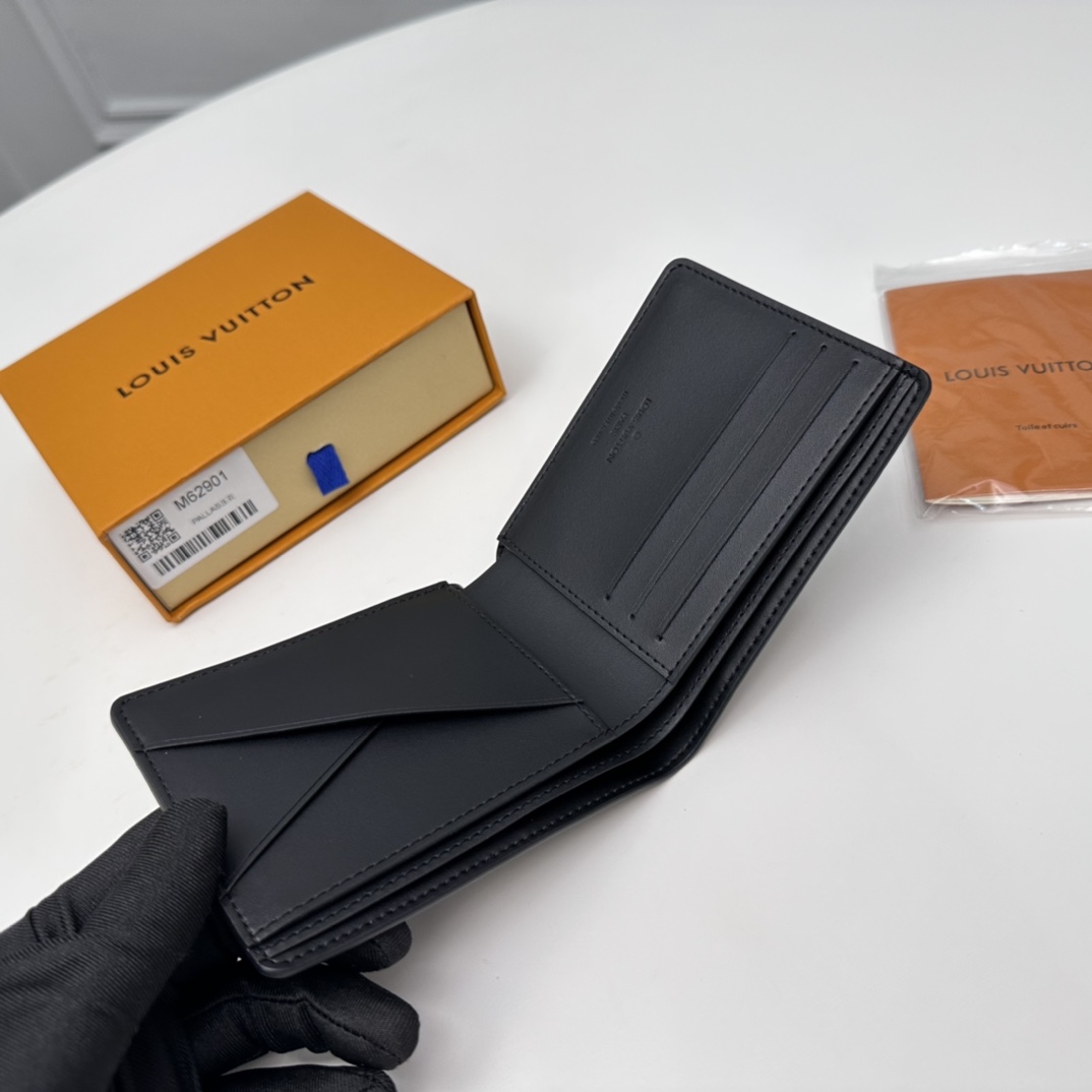 Louis Vuitton Basic Bag Cow Leather Black M-l-s