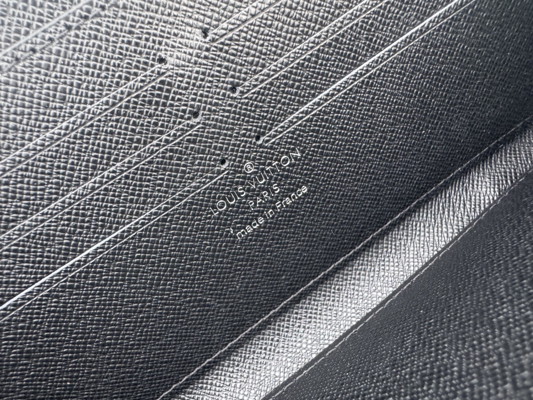 Louis Vuitton Basic Bag Canvas Silver M-l