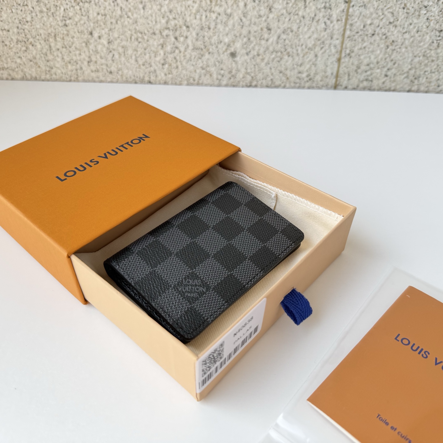 Louis Vuitton Basic Bag Cow Leather Black M