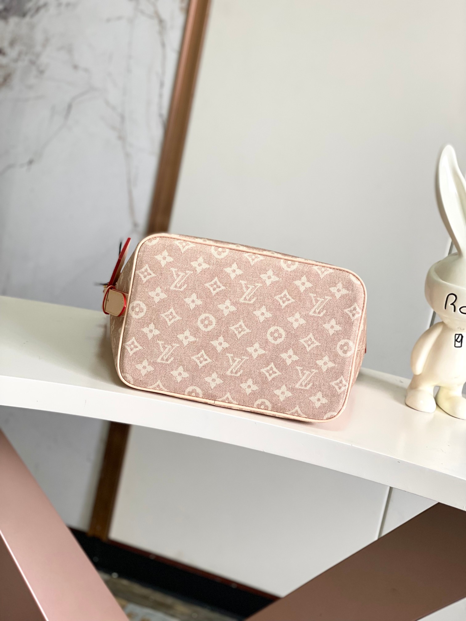 Louis Vuitton Basic Bag Cow Leather M-l-s