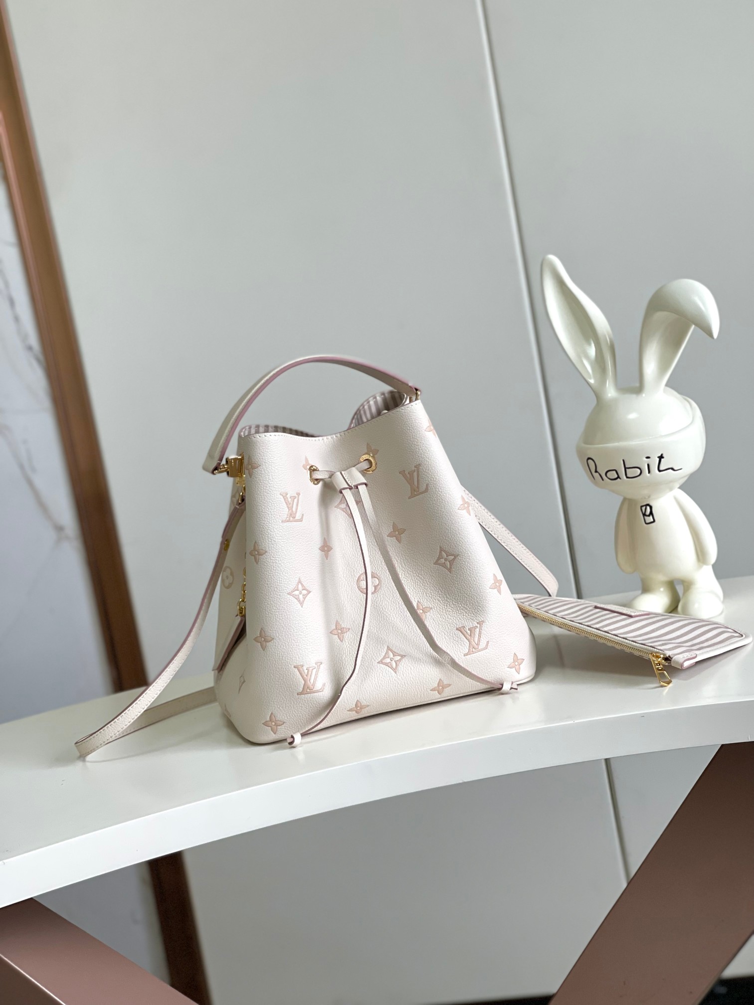 Louis Vuitton Basic Bag Cow Leather M