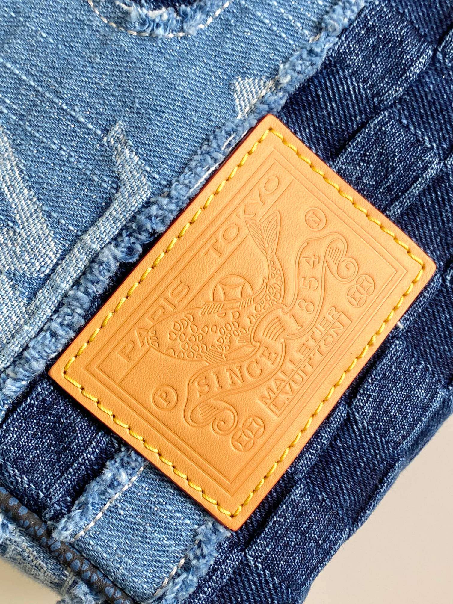 Louis Vuitton Basic Bag Cow Leather Gold M-l-s