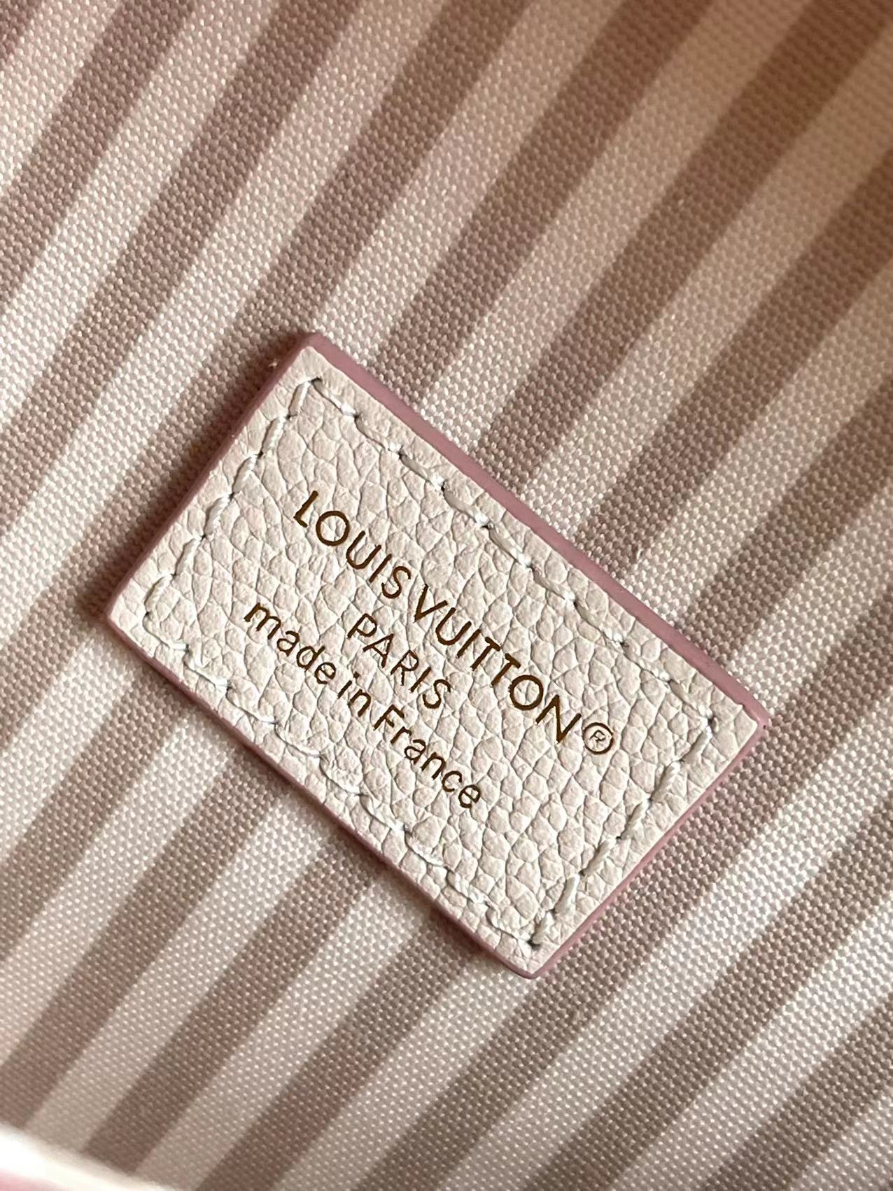 Louis Vuitton Basic Bag White M