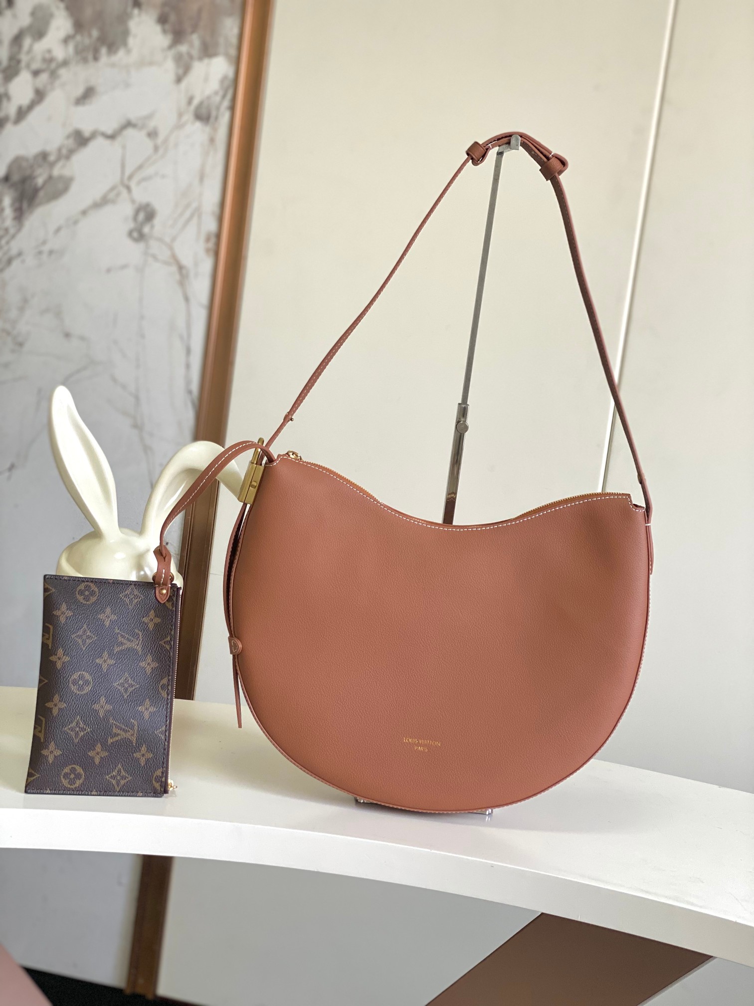 Louis Vuitton Basic Bag Cow Leather Black M-l