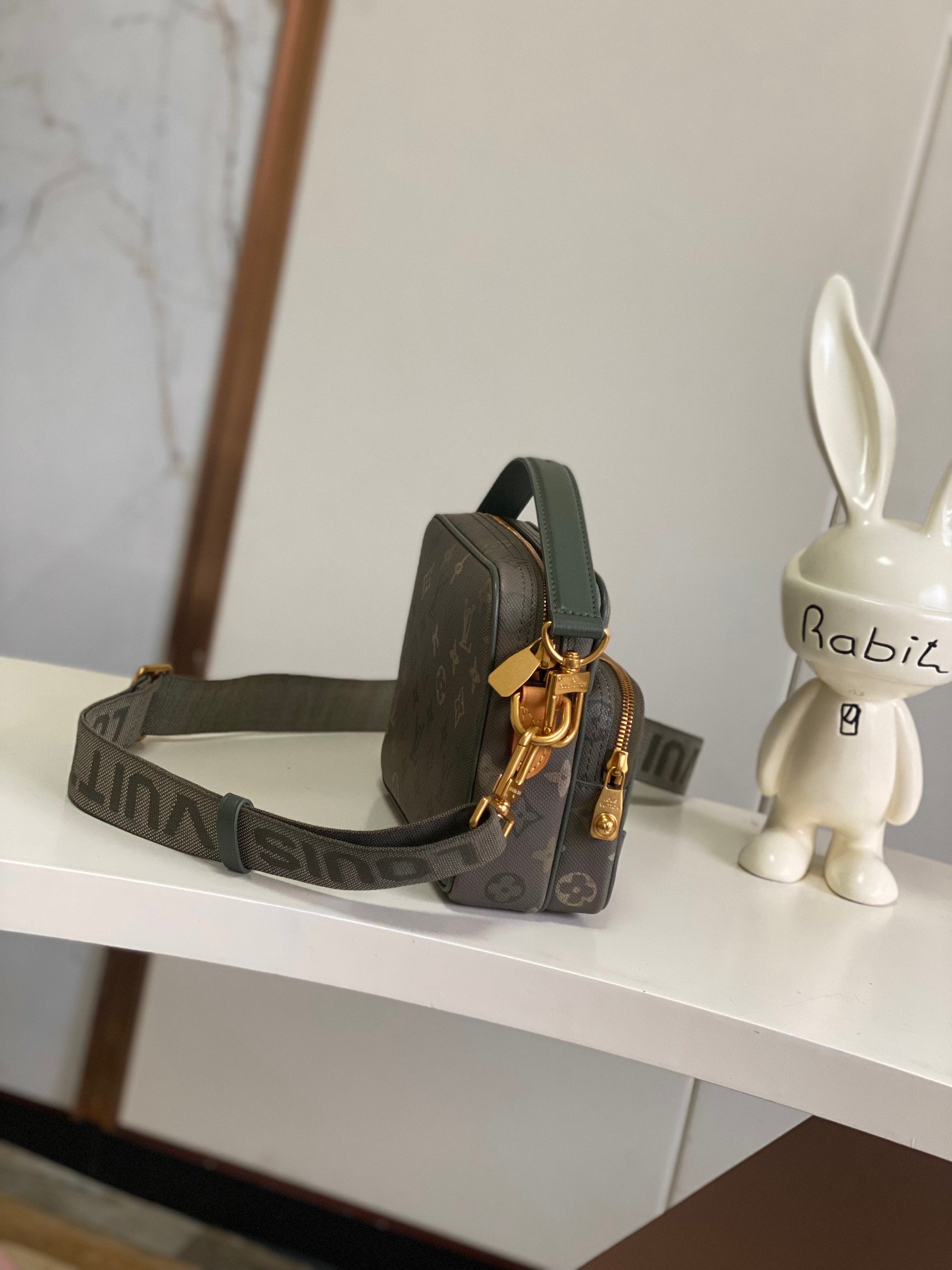 Louis Vuitton Messenger Bag Canvas Green M-l-s