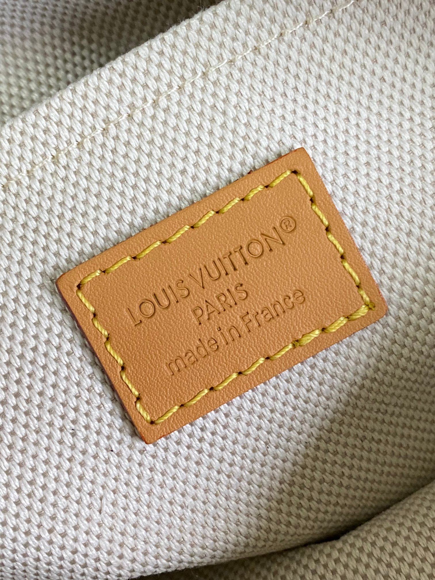 Louis Vuitton Messenger Bag Canvas Green M-l-s