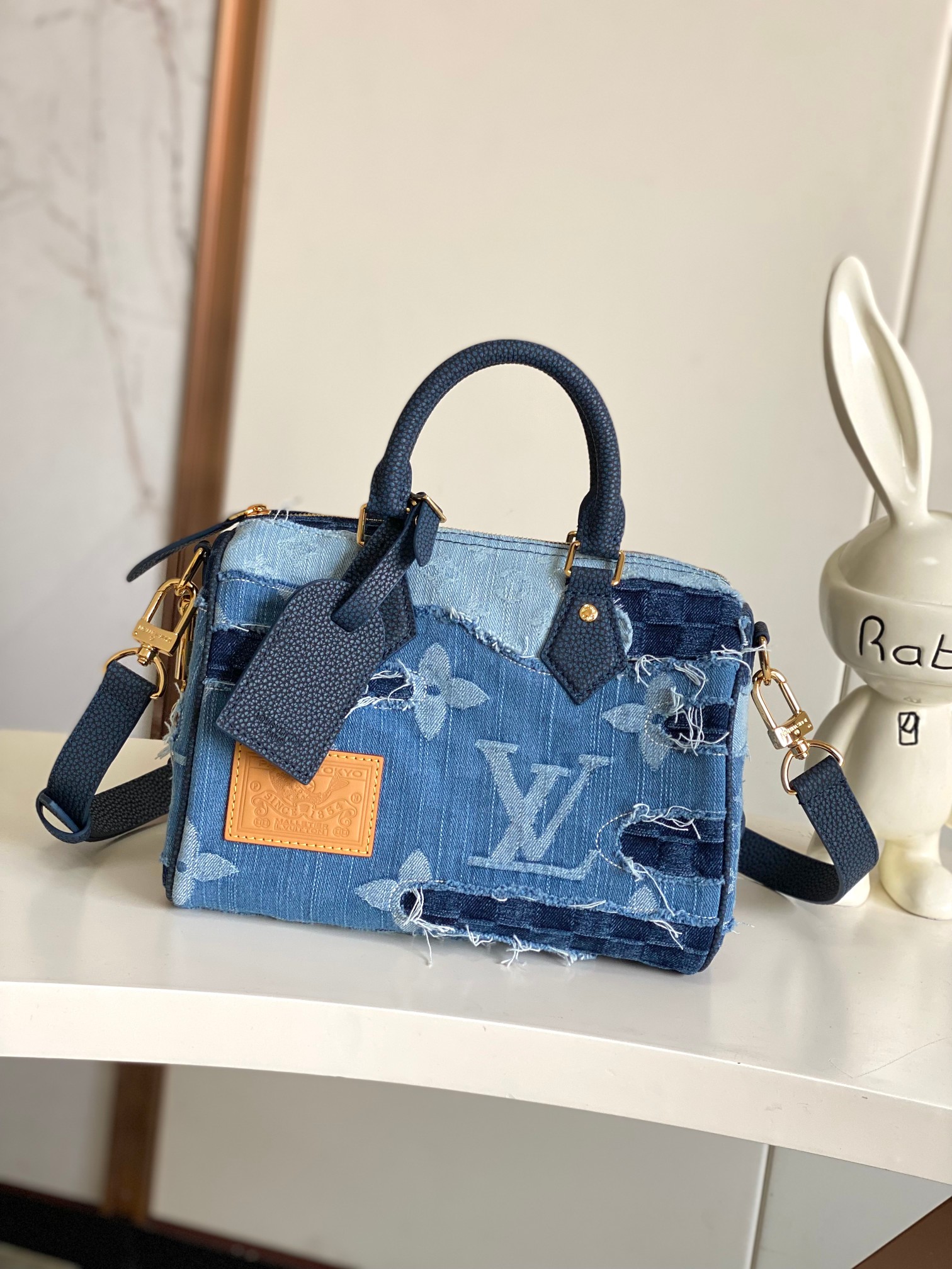 Louis Vuitton Basic Bag M-l-s