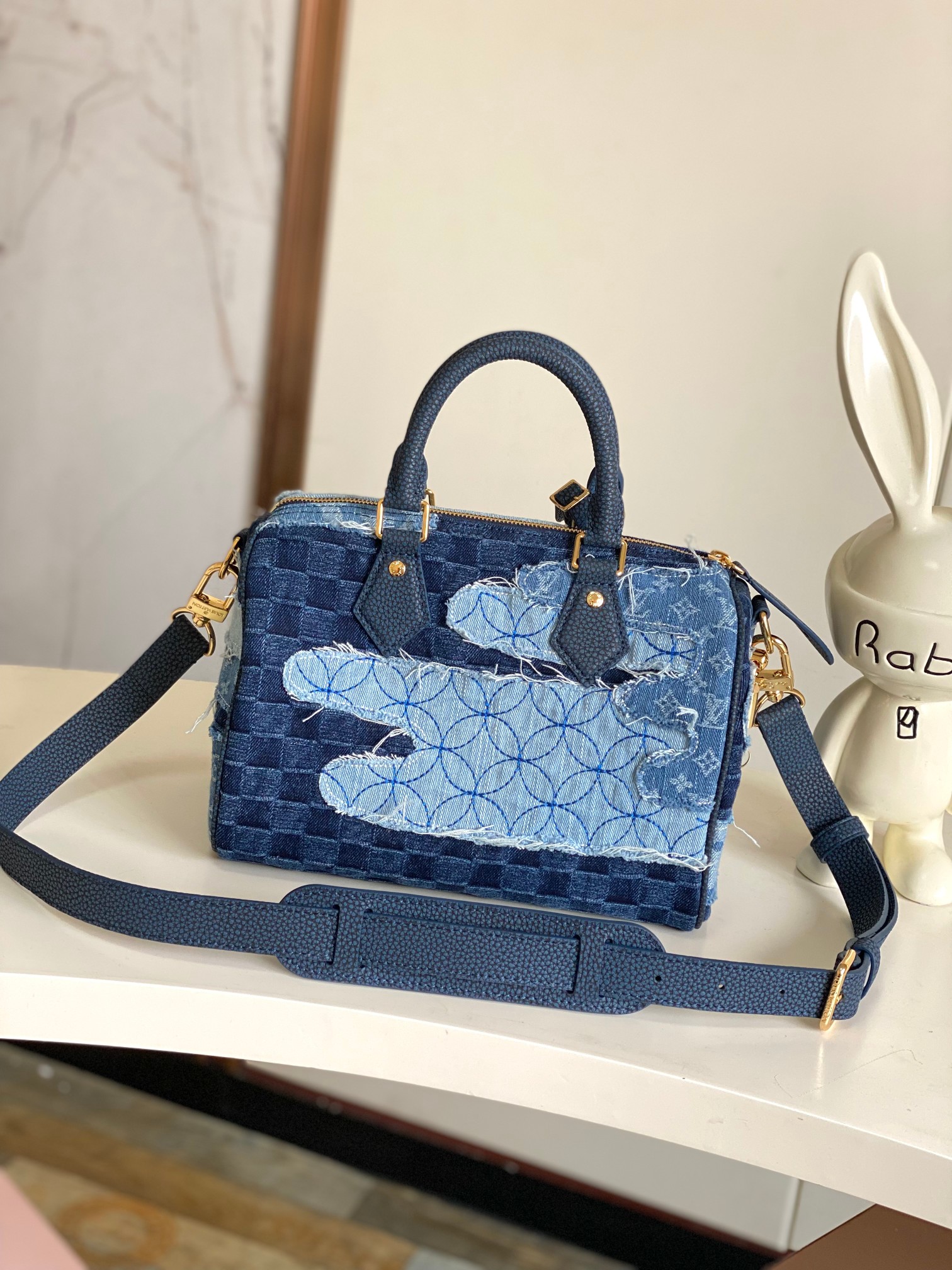 Louis Vuitton Basic Bag M-l-s