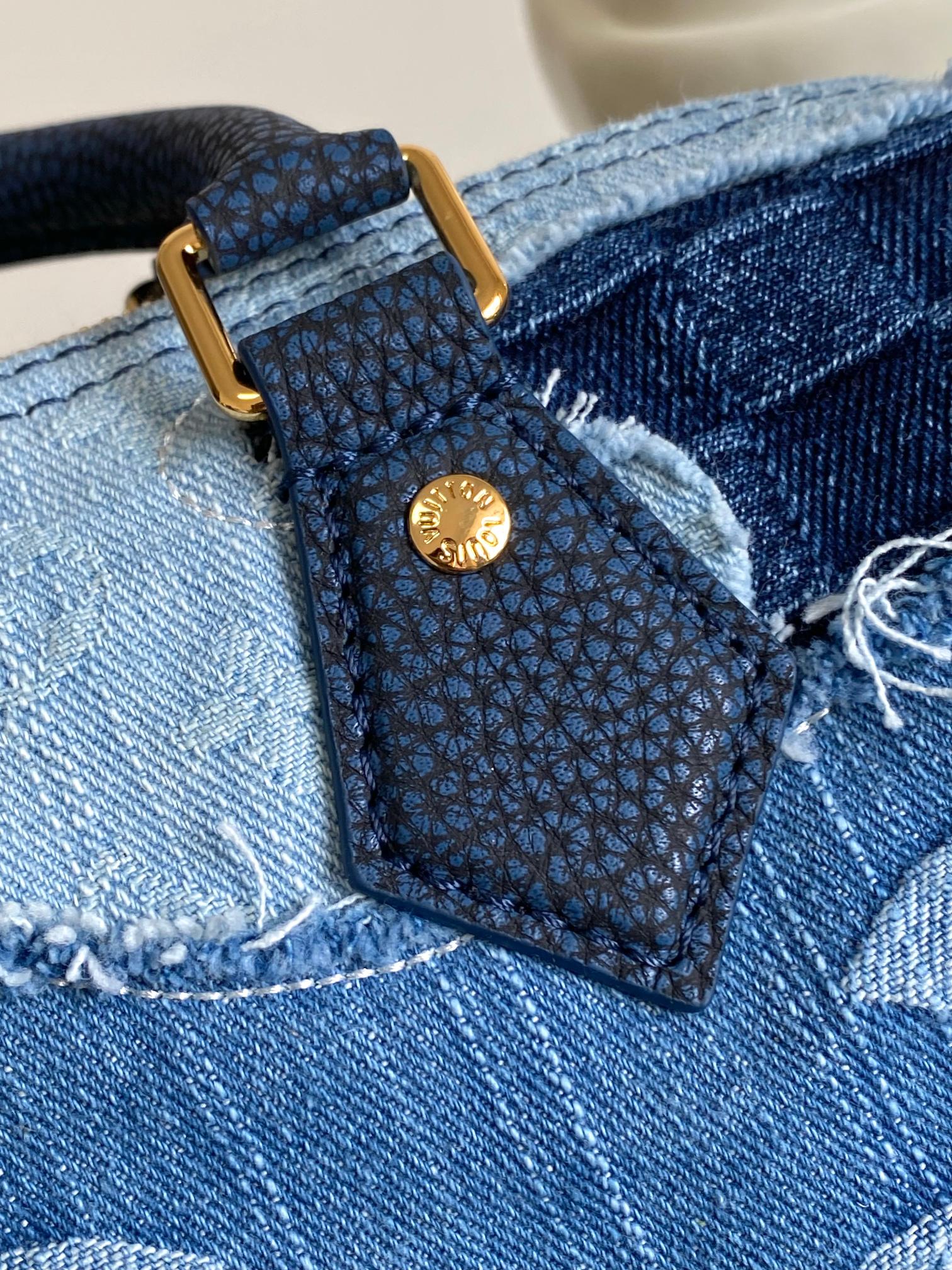 Louis Vuitton Basic Bag M-l-s