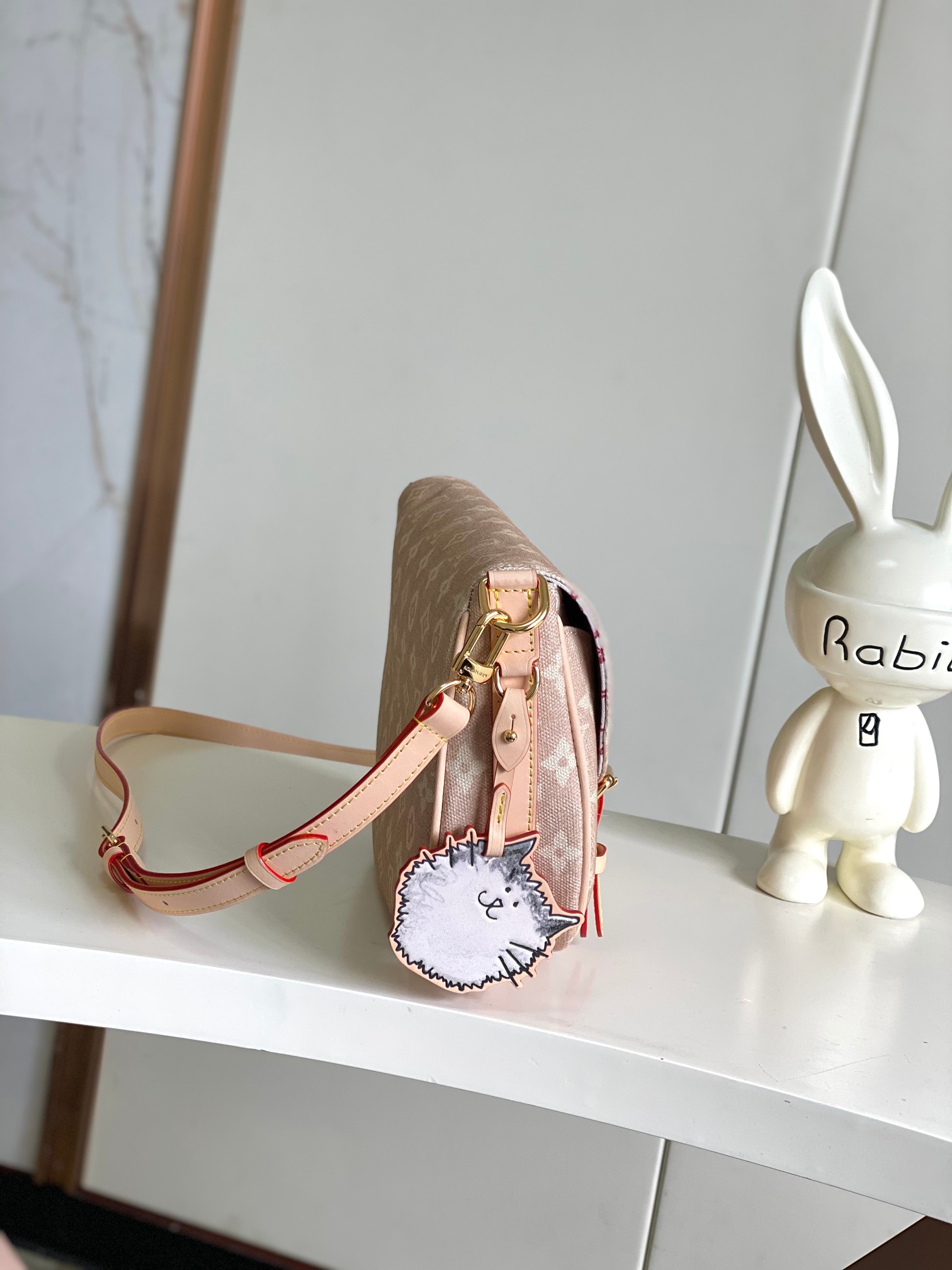 Louis Vuitton Basic Bag Canvas M-l-s