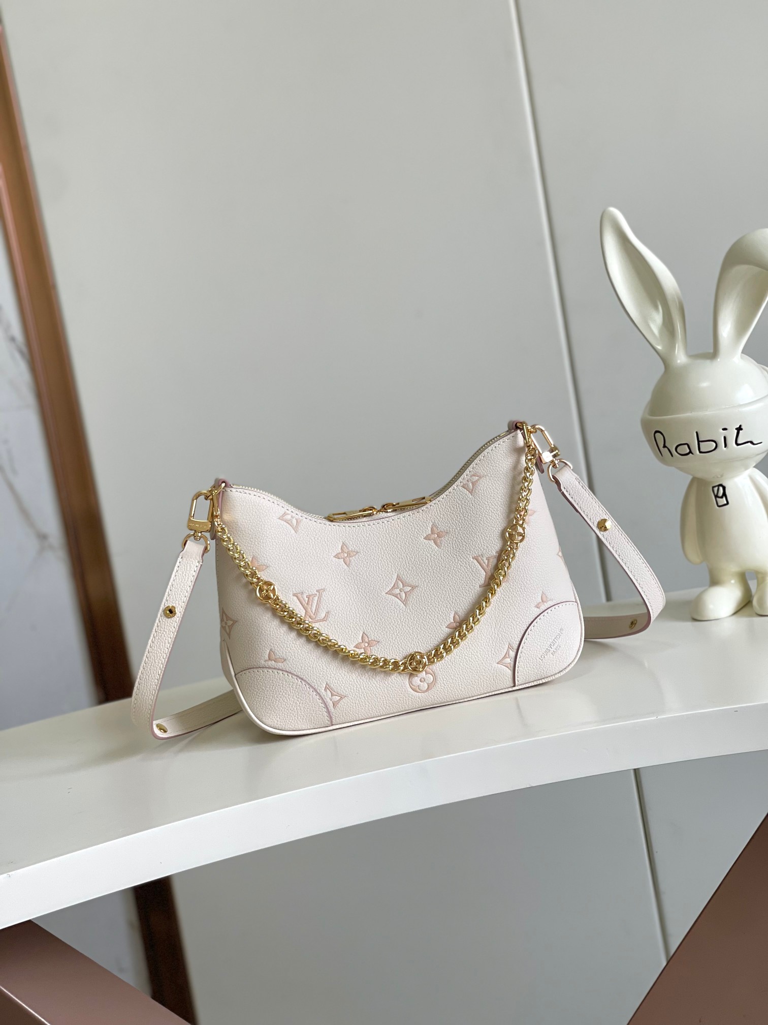 Louis Vuitton Basic Bag M