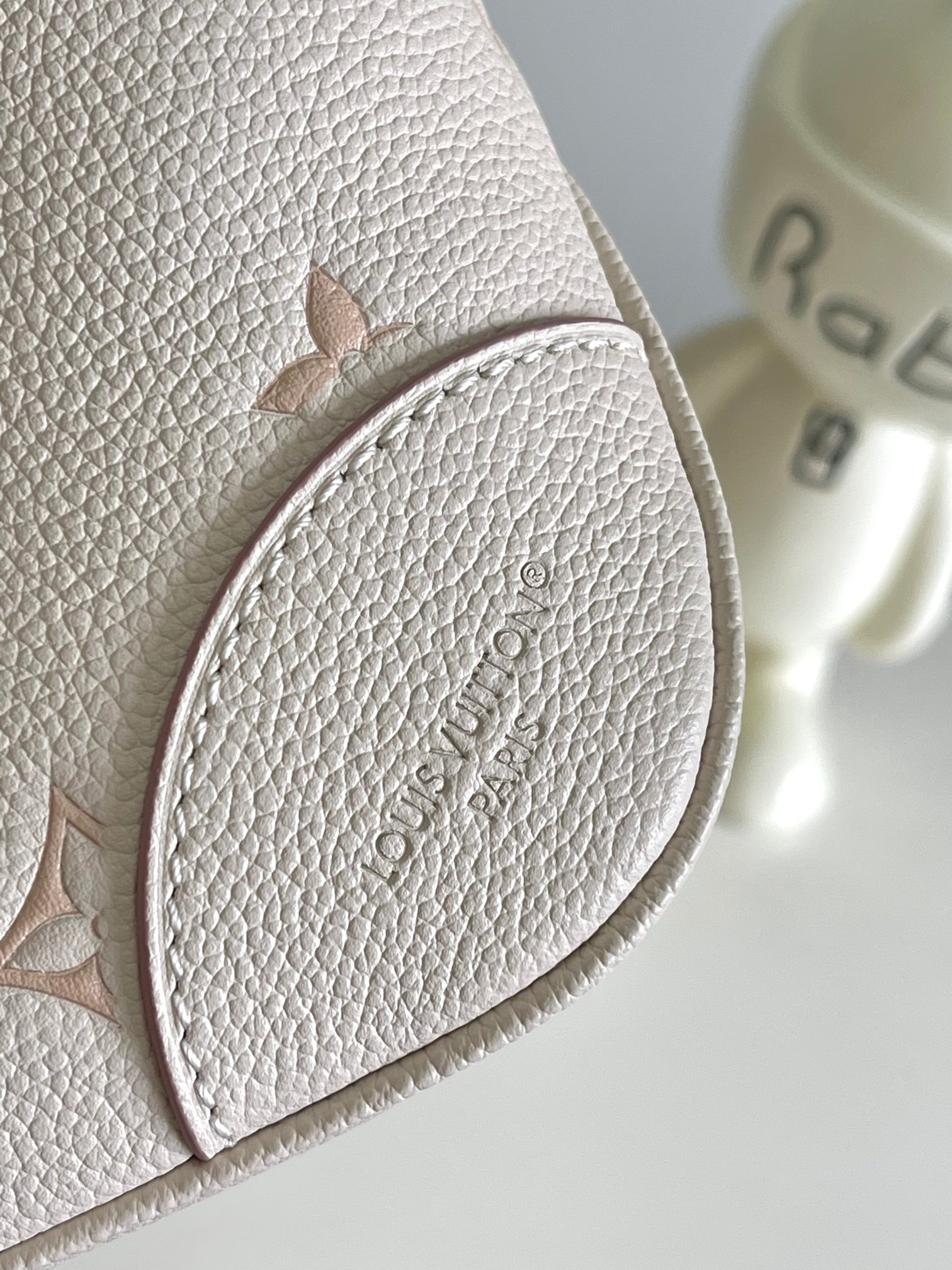 Louis Vuitton Basic Bag M