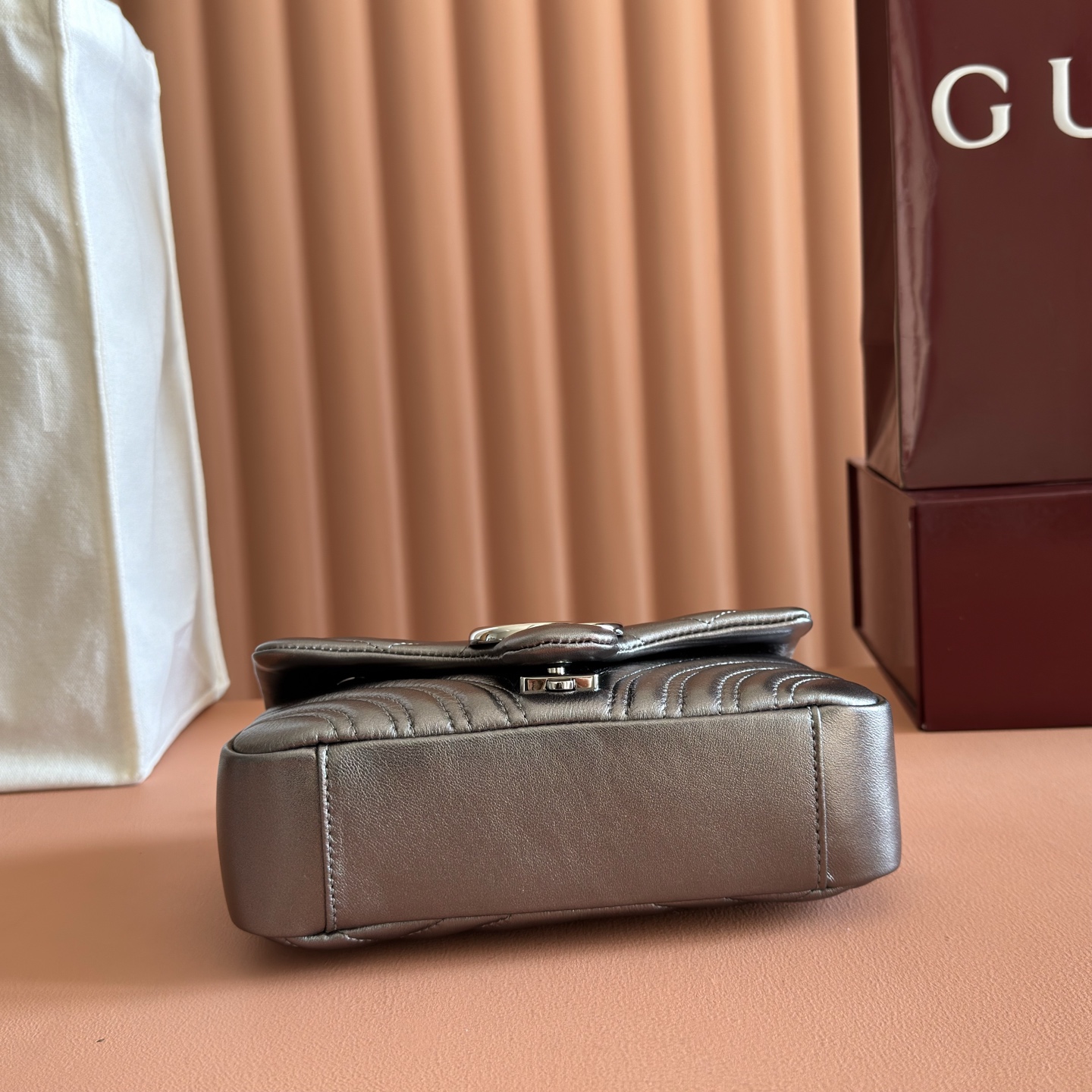 Gucci Shoulder Bag Sheepskin Silver M