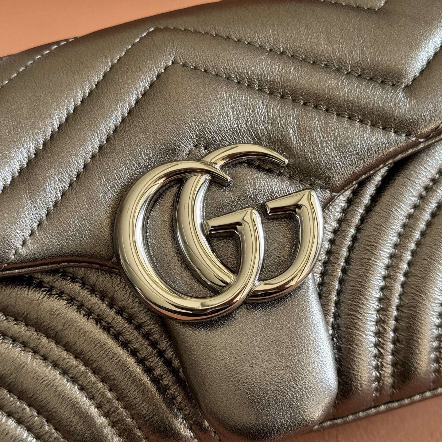 Gucci Shoulder Bag Sheepskin Silver M