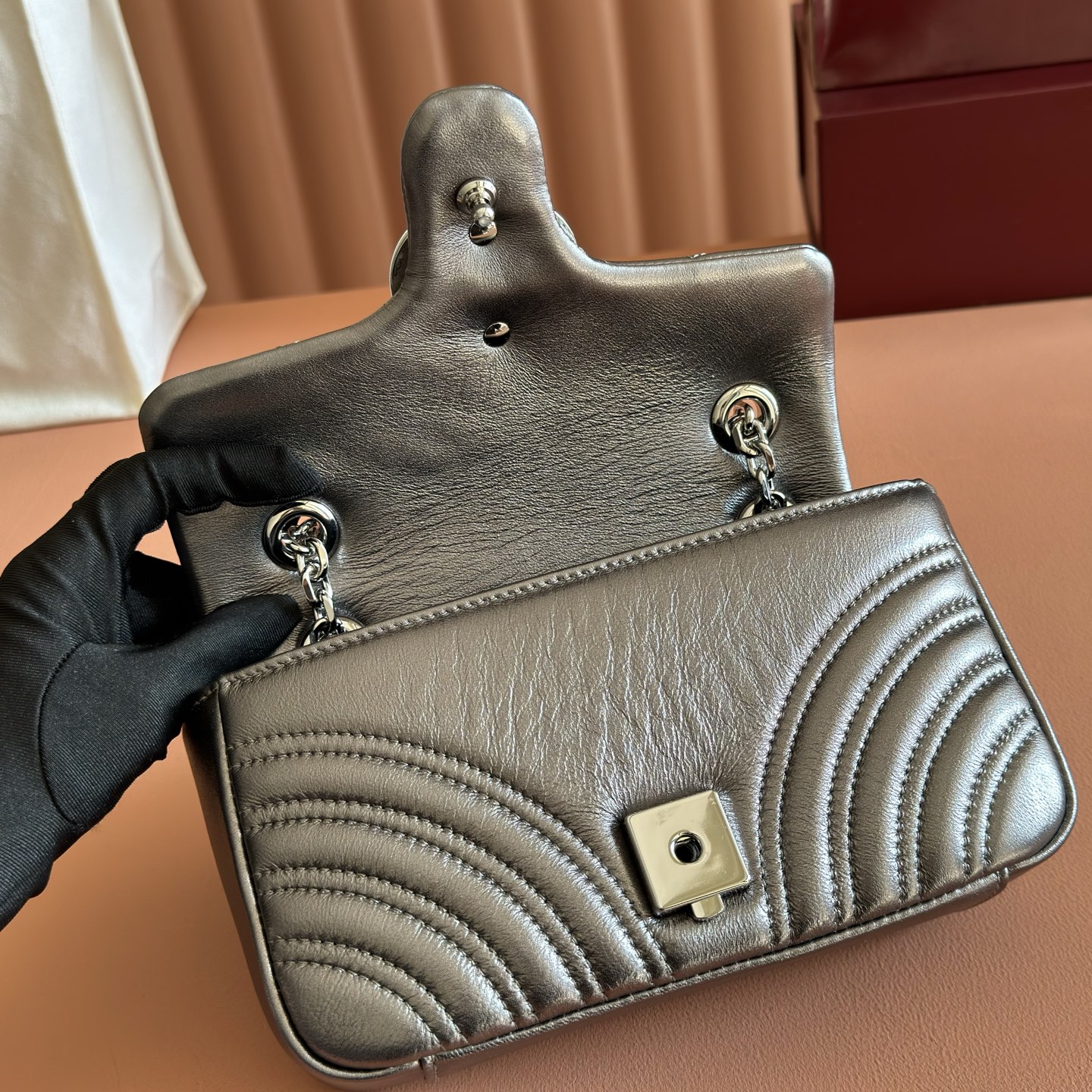 Gucci Shoulder Bag Sheepskin Silver M