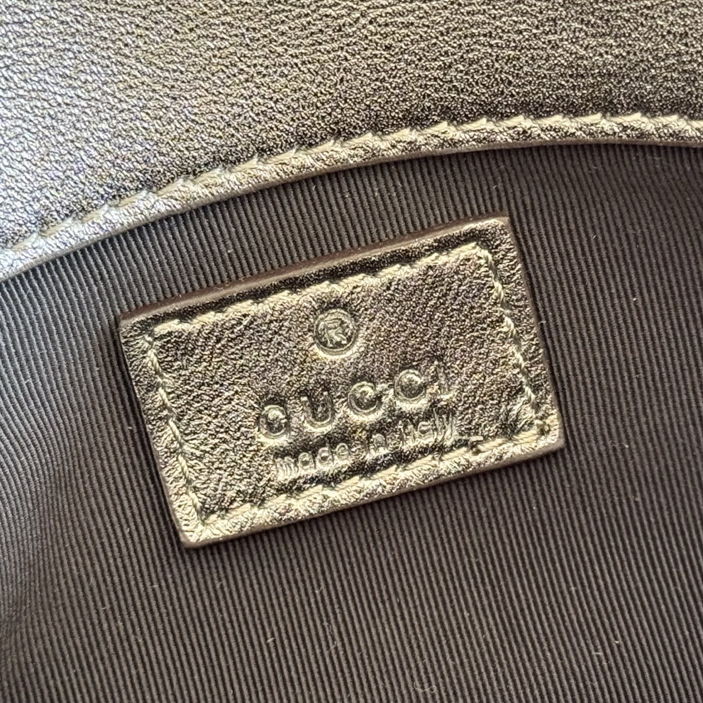 Gucci Basic Bag Sheepskin Silver M-l-s