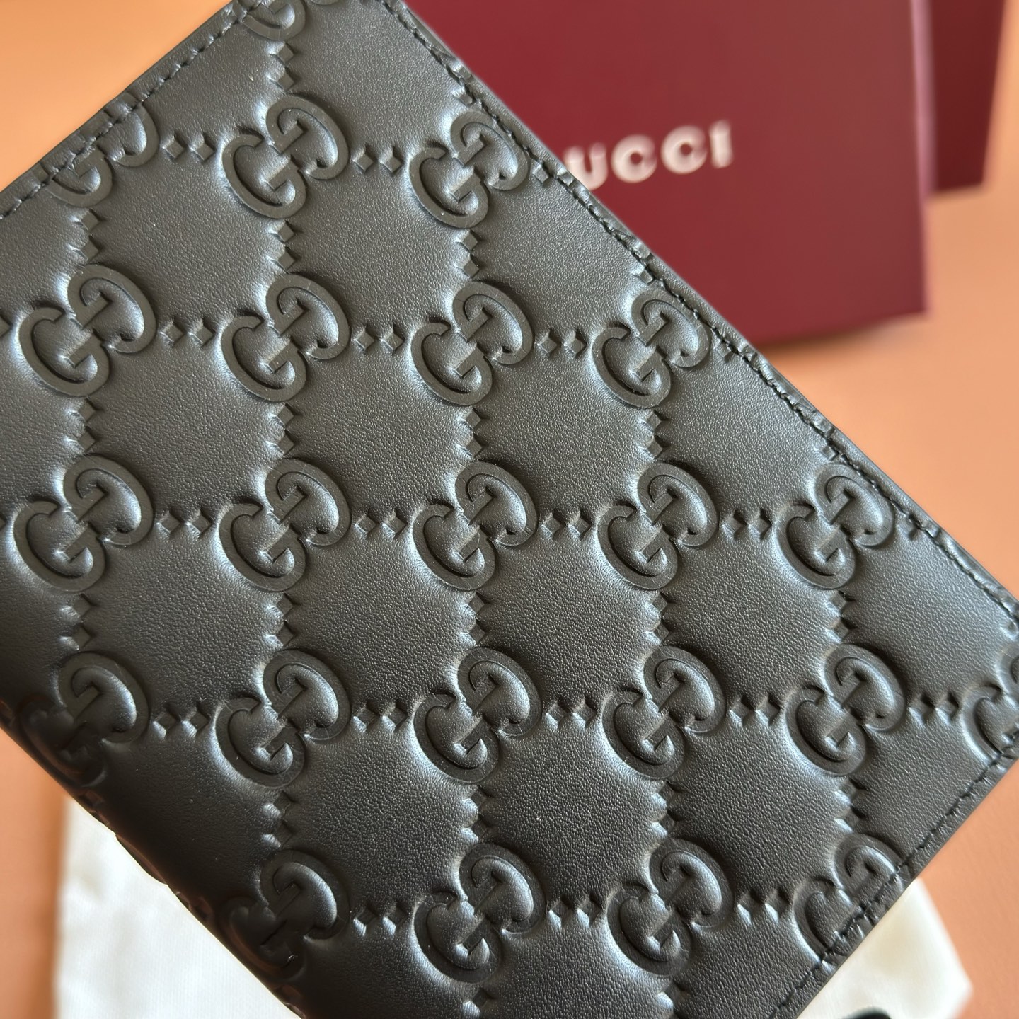 Gucci Basic Bag Cow Leather Black M-l