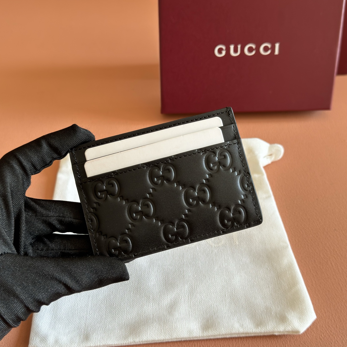 Gucci Basic Bag Cow Leather Black M-l