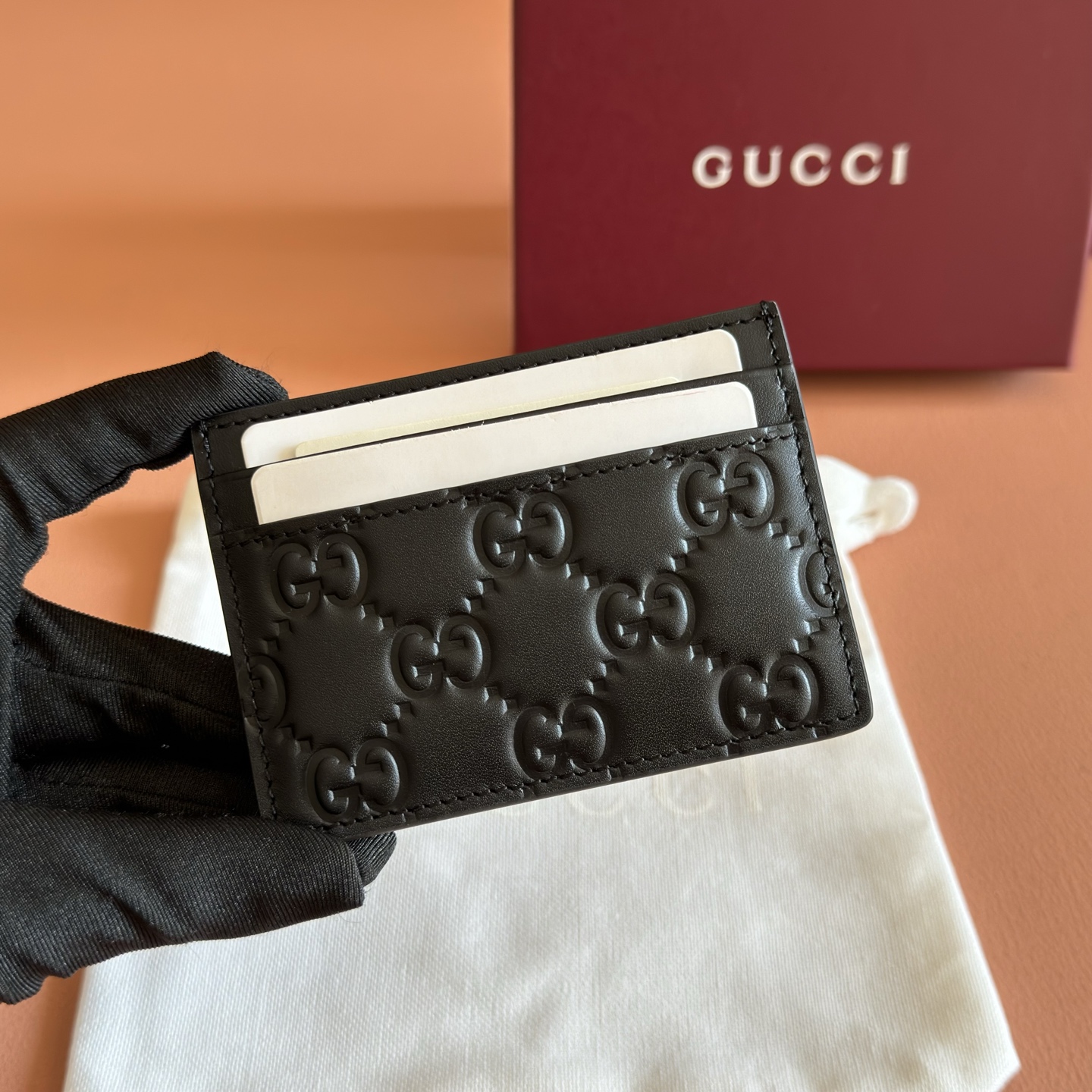 Gucci Basic Bag Cow Leather Black M-l