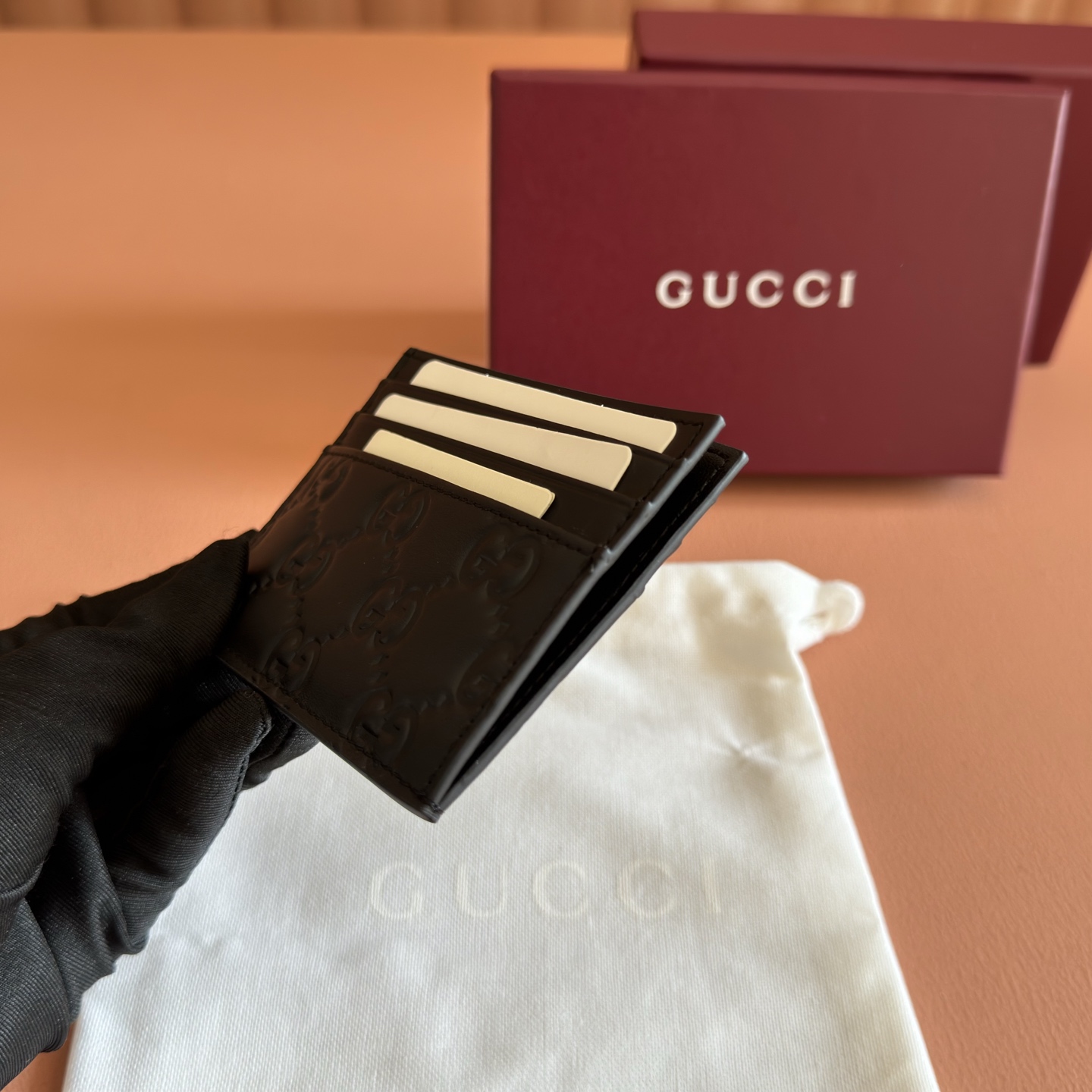 Gucci Basic Bag Cow Leather Black M-l