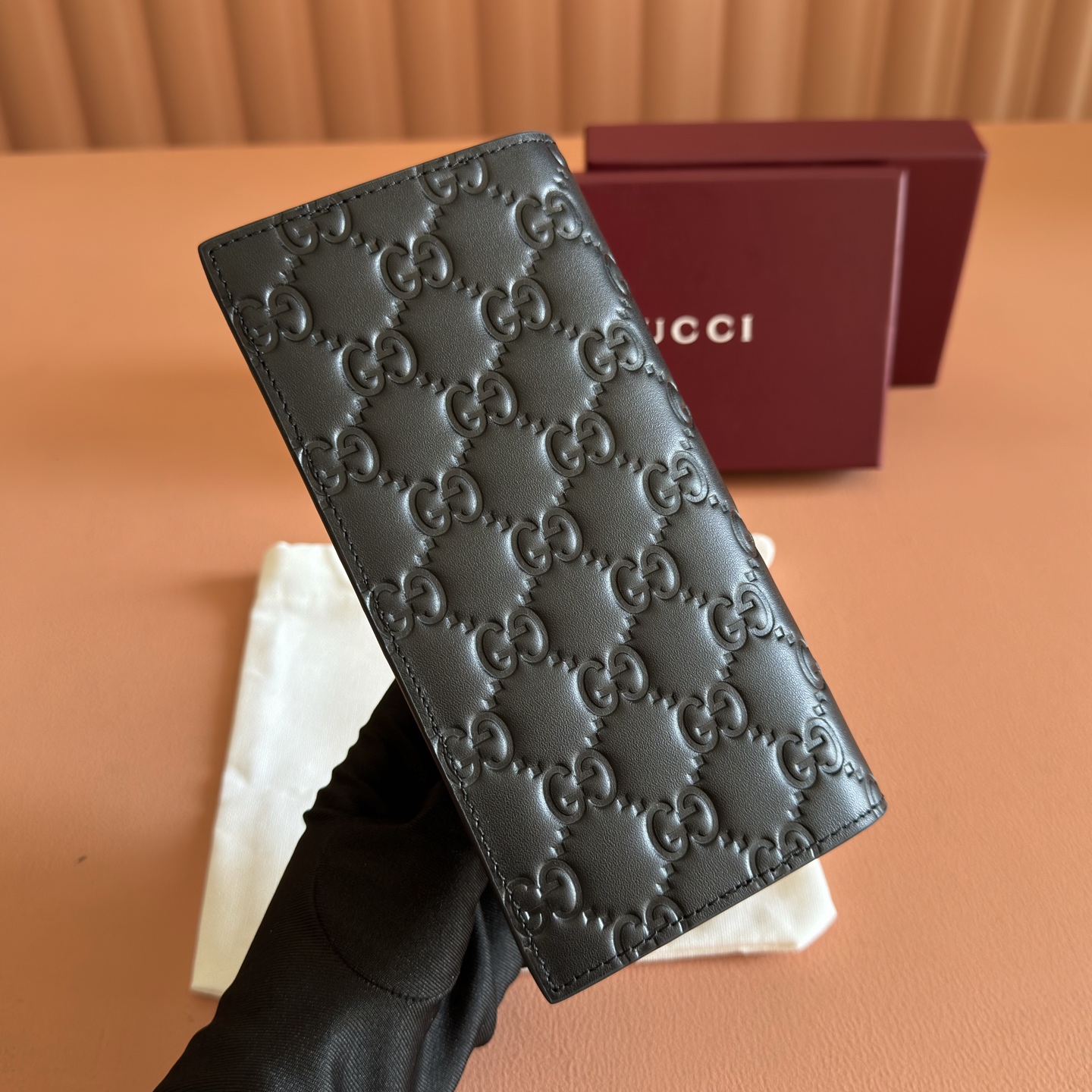 Gucci Basic Bag Cow Leather Black M-l