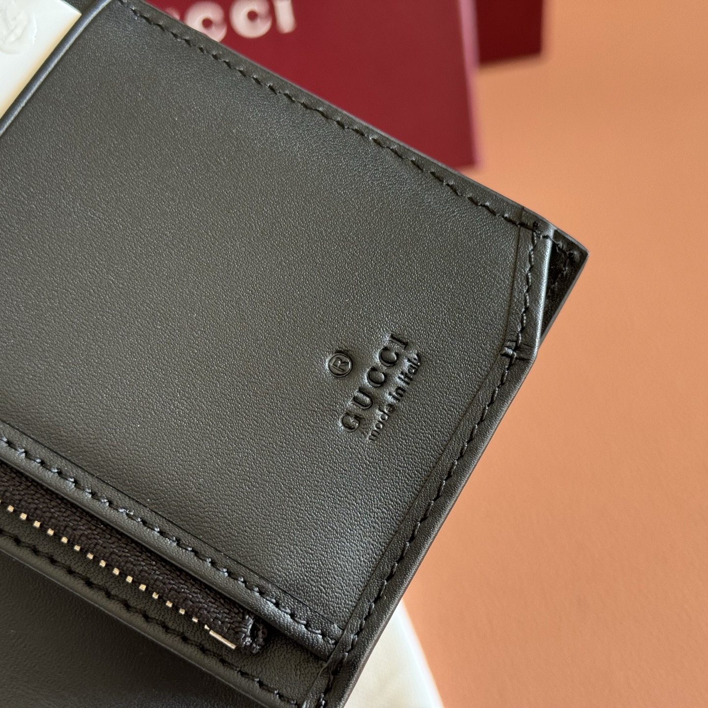 Gucci Basic Bag Cow Leather Black M-l