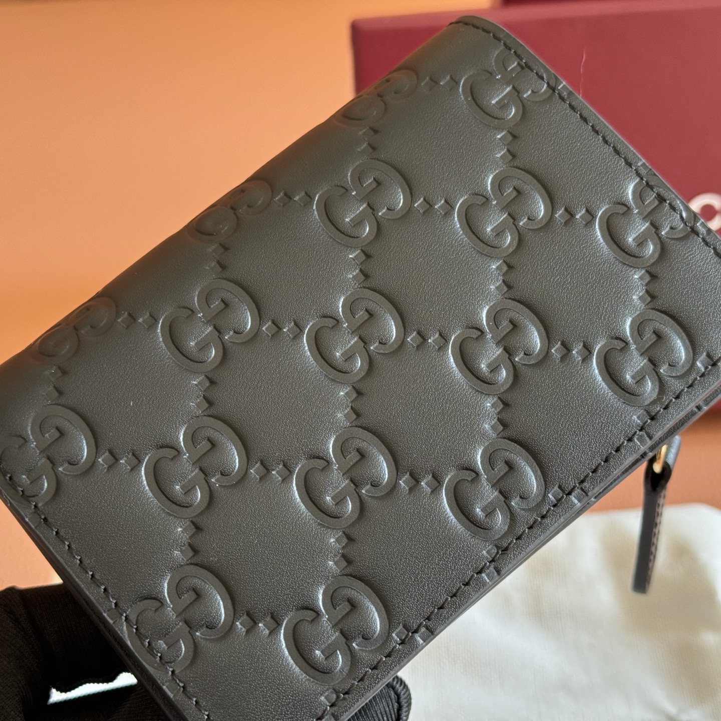 Gucci Basic Bag Cow Leather Black M-l