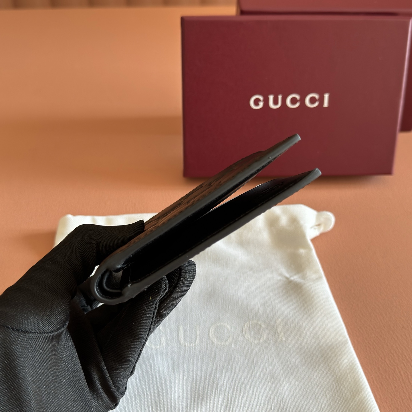 Gucci Basic Bag Cow Leather Black M-l