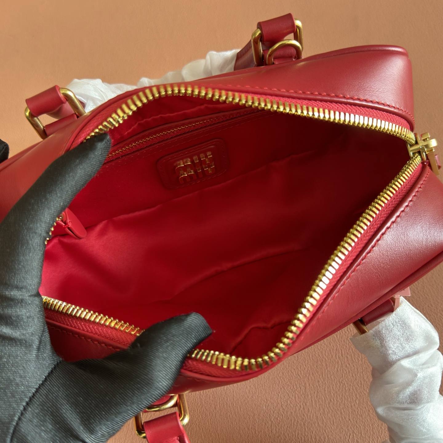 Miu Miu Female Tote Bag Cow Leather M