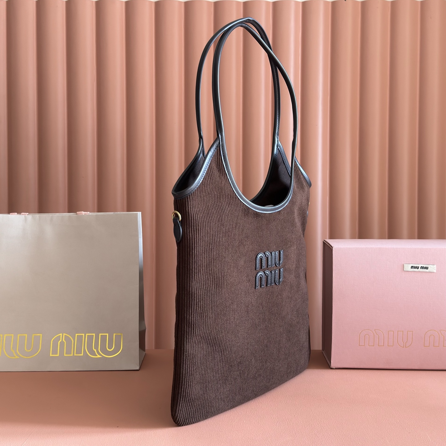 Miu Miu Female Tote Bag Gold M-40cm