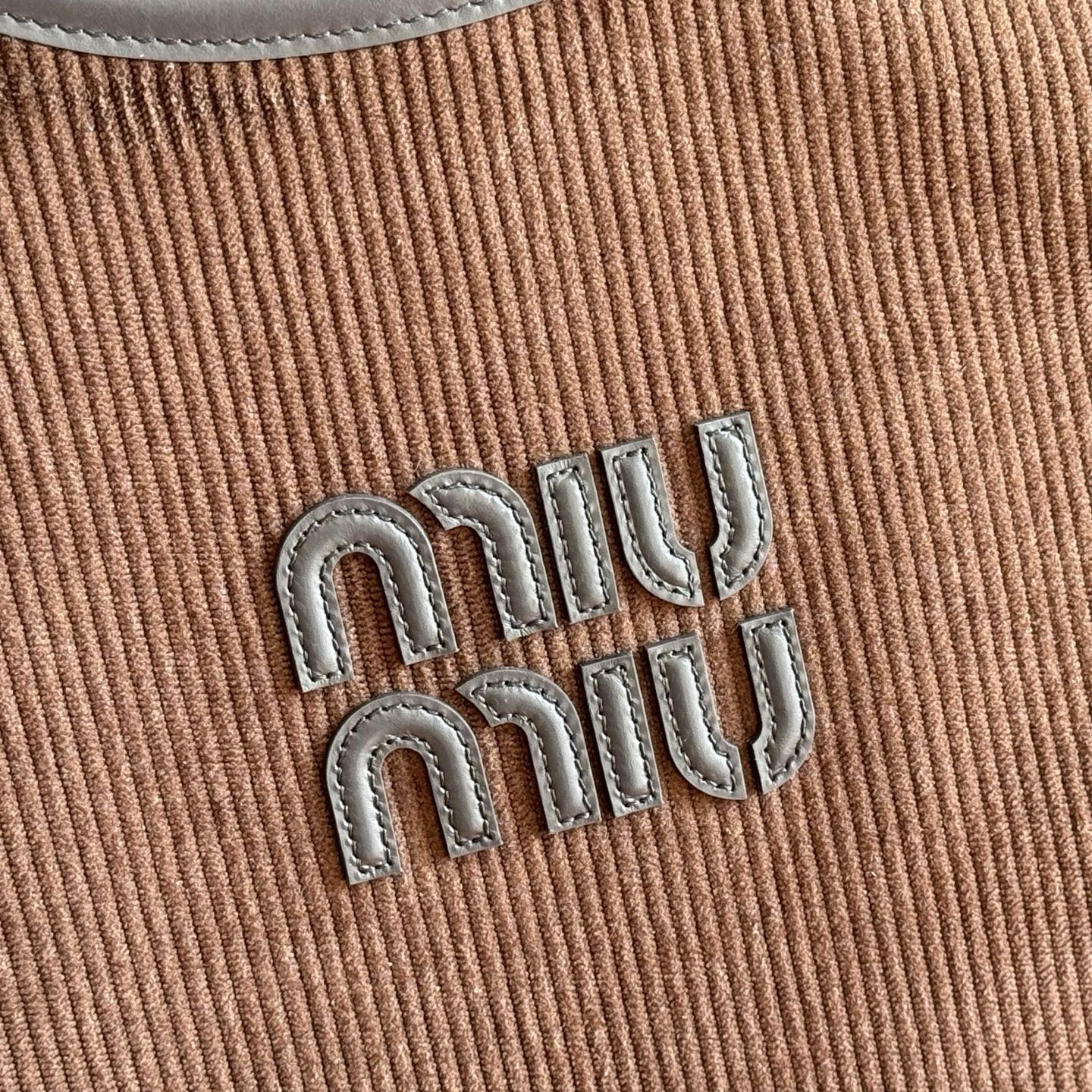 Miu Miu Female Tote Bag Gold M-40cm