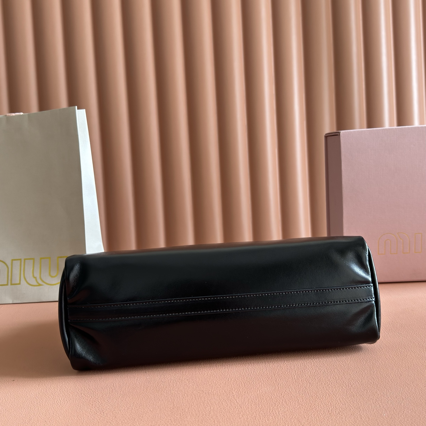 Miu Miu Basic Bag M-s