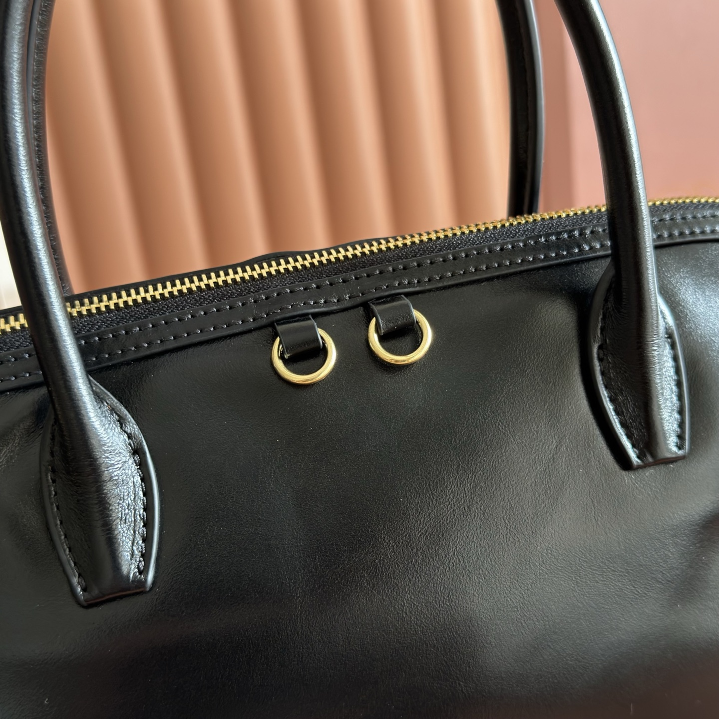 Miu Miu Basic Bag M-s