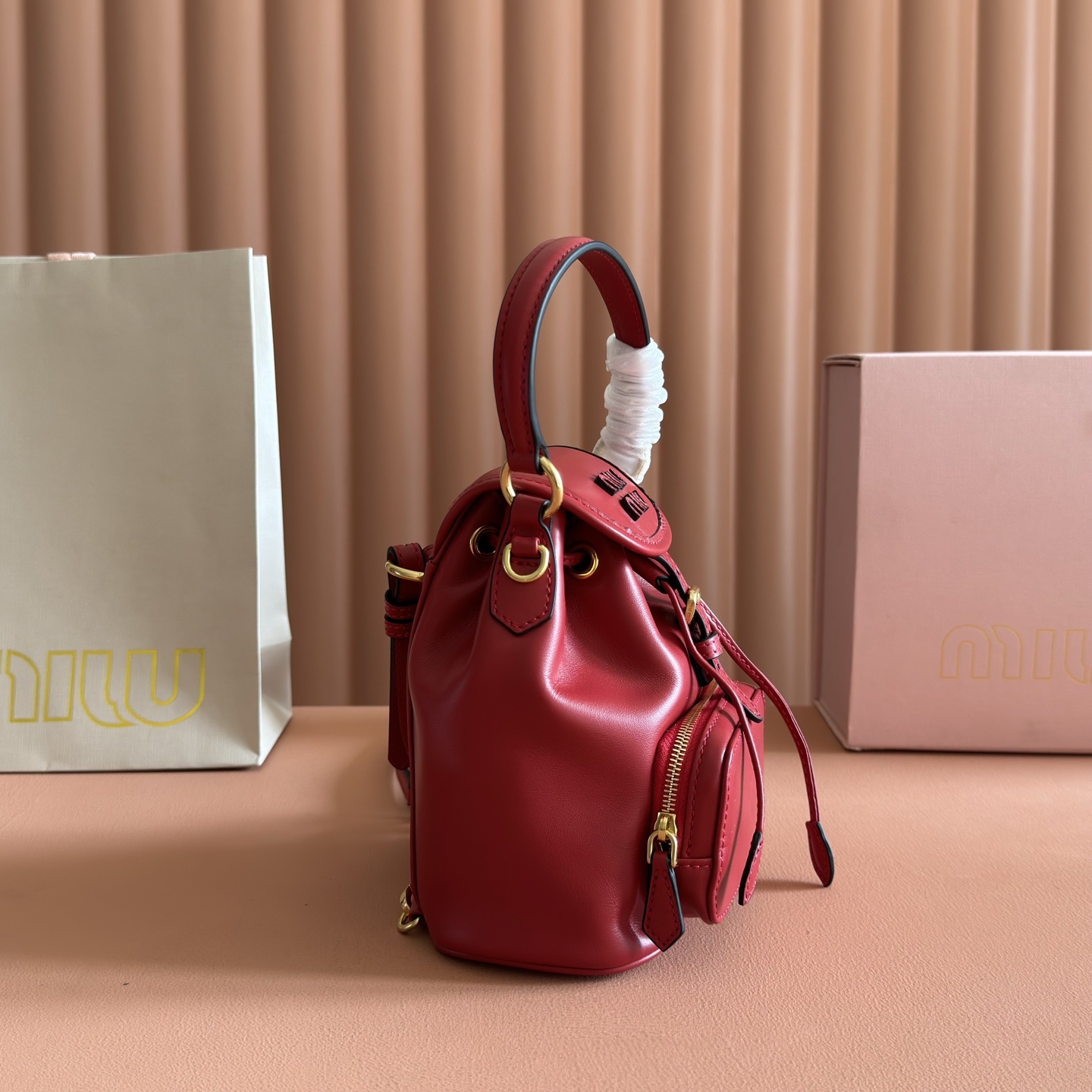 Miu Miu Backpack Cow Leather M-l