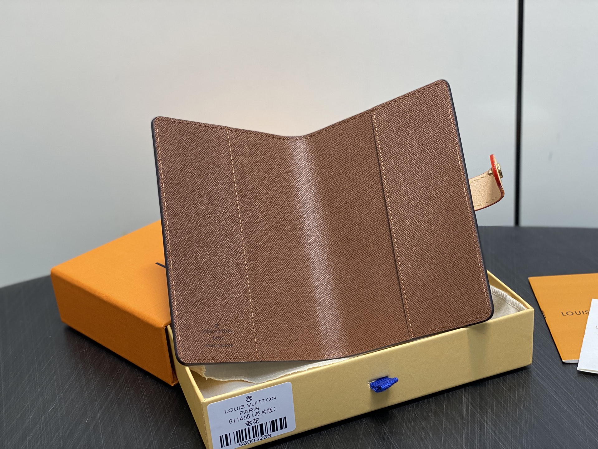 Louis Vuitton Basic Bag Canvas M-l