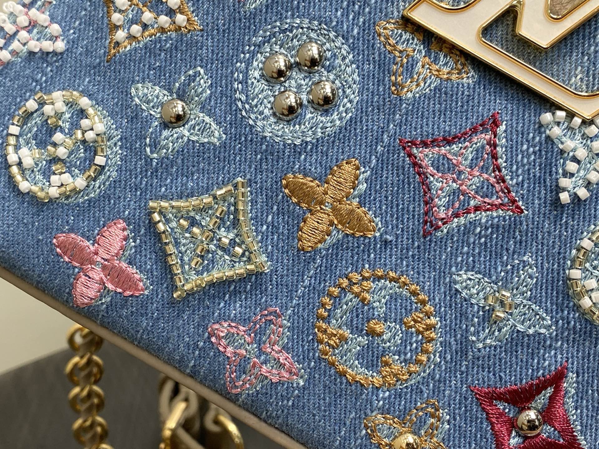 Louis Vuitton Basic Bag Blue M-l-s