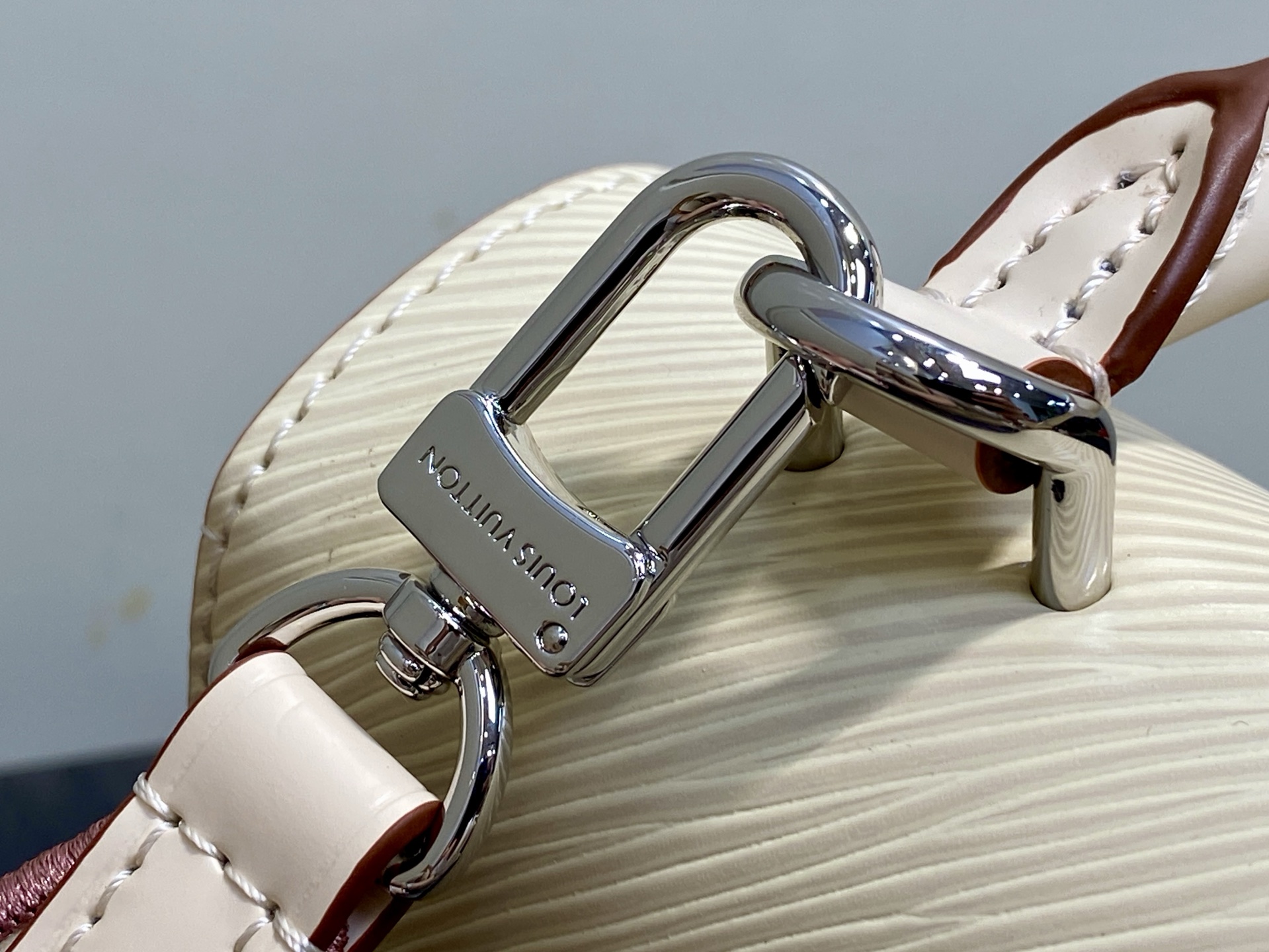 Louis Vuitton Tote Bag White M-l