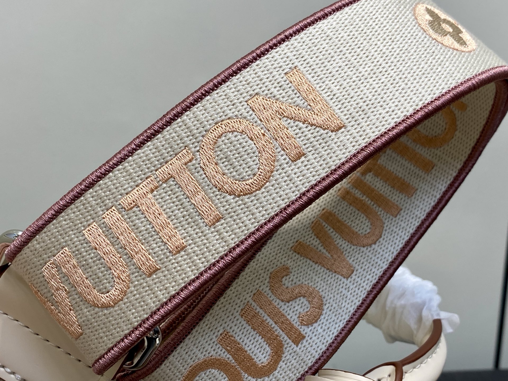 Louis Vuitton Tote Bag White M-l